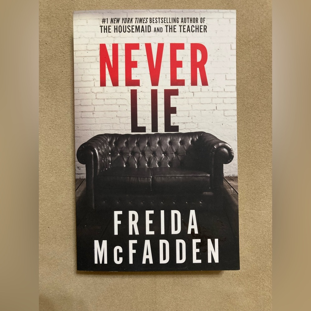 Never Lie by Freida McFadden Book